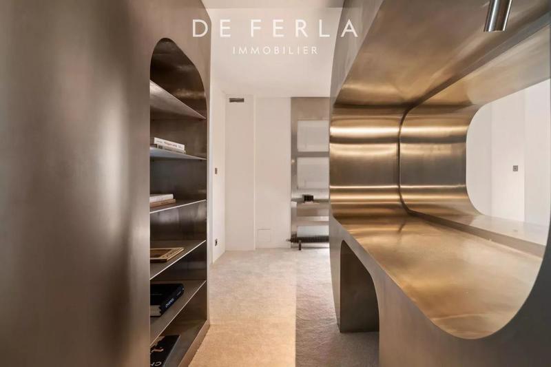 Loft - 320 m² - 8 pièces