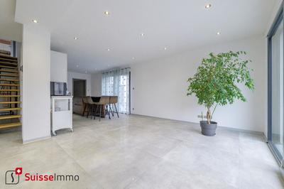 Villa - 210 m² - 8 pièces