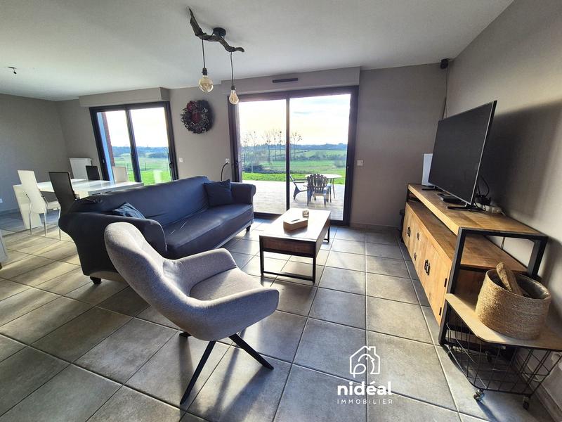 Maison - 123 m² - 6 pièces