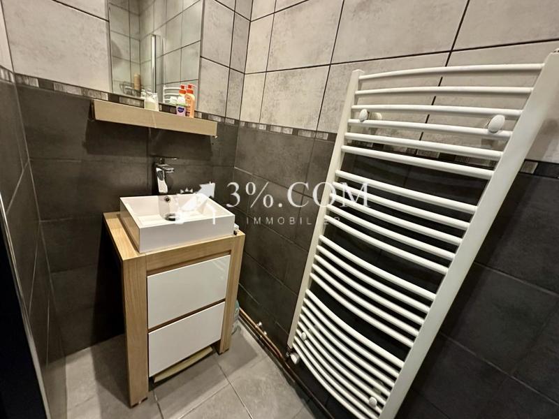 Maison - 210 m² - 10 pièces