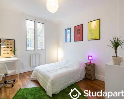 Chambre - 60 m² - 1 pièce