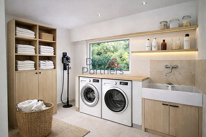 Villa - 260 m² - 6 pièces