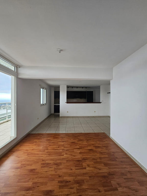 Appartement - 76 m² - 4 pièces