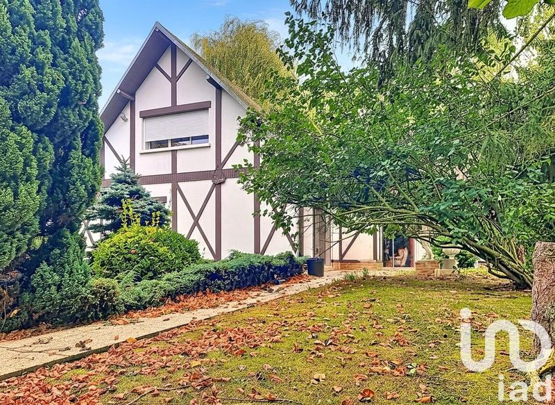 Maison - 225 m² - 8 pièces