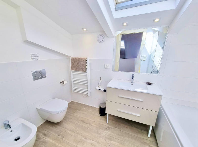 Appartement - 97 m² - 3 pièces