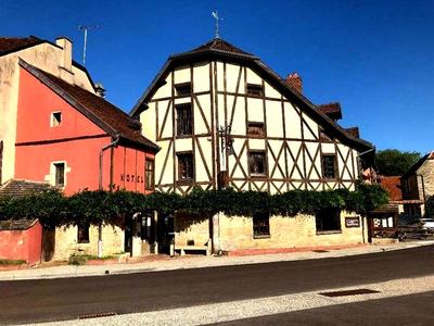 Immeuble - 1 485 m² - 28 pièces