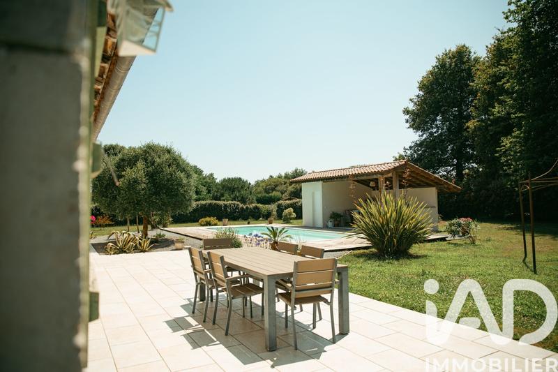 Ferme - 205 m² - 6 pièces