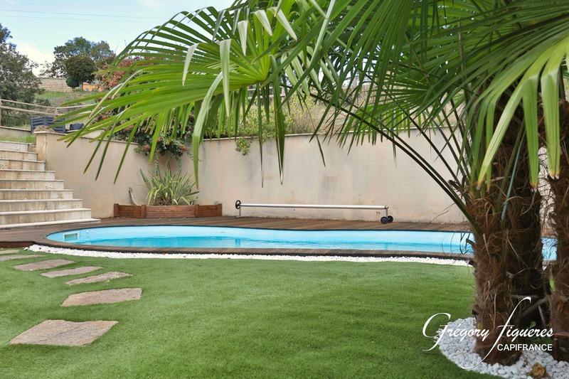 Maison - 224 m² - 7 pièces