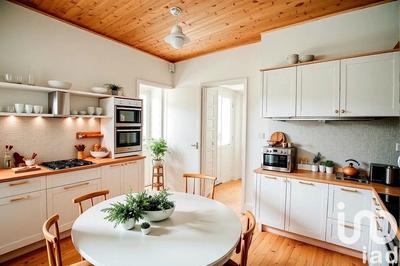 Maison - 184 m² - 7 pièces