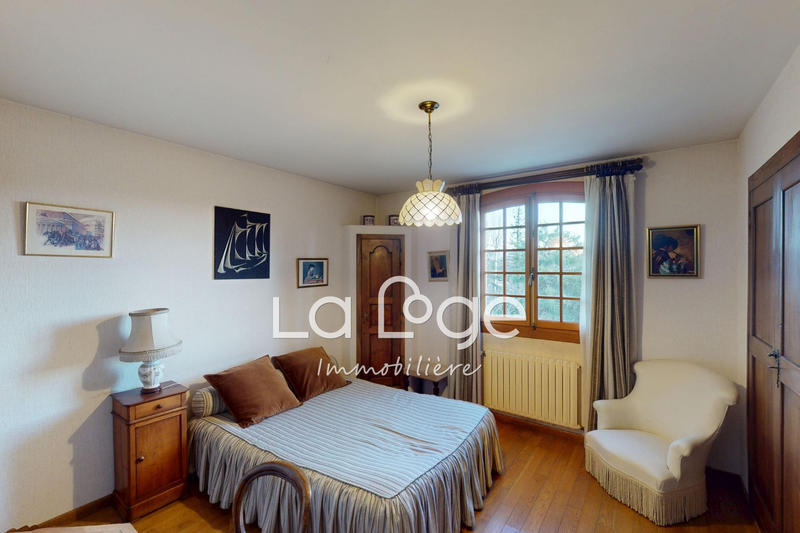 Maison - 190 m² - 5 pièces