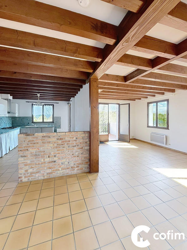 Maison - 104 m² - 4 pièces