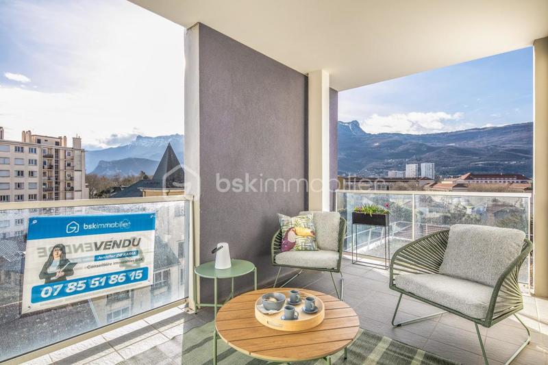 Appartement - 70 m² - 3 pièces