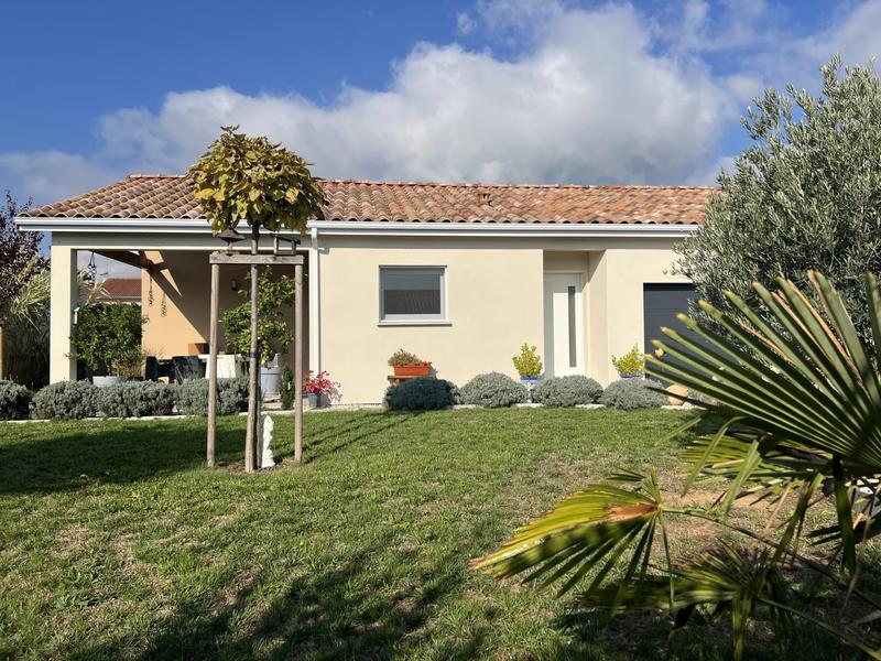 Maison - 110 m² - 4 pièces