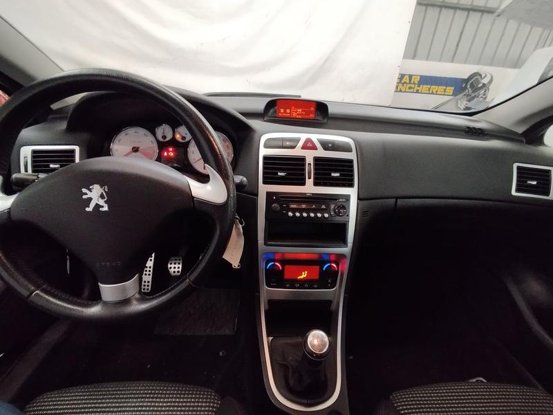 Peugeot 307 Cc 2.0 141 Sport 2p