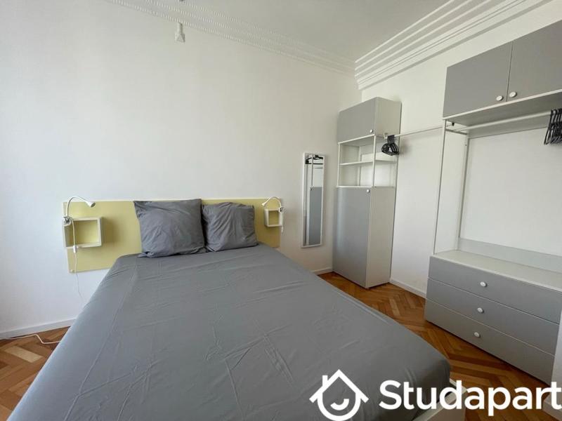Chambre - 15 m² - 1 pièce