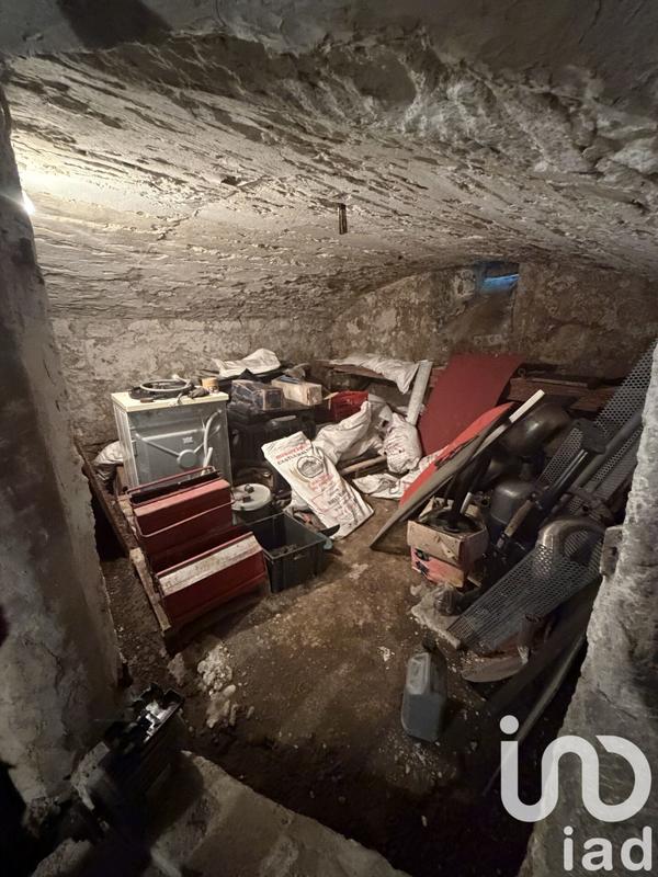 Maison - 240 m² - 10 pièces