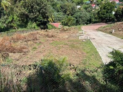 Terrain constructible - 699 m²