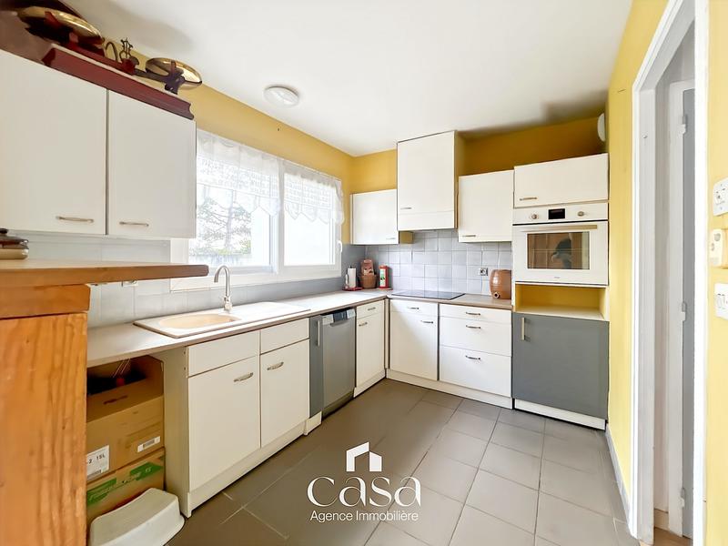 Maison - 90 m² - 5 pièces