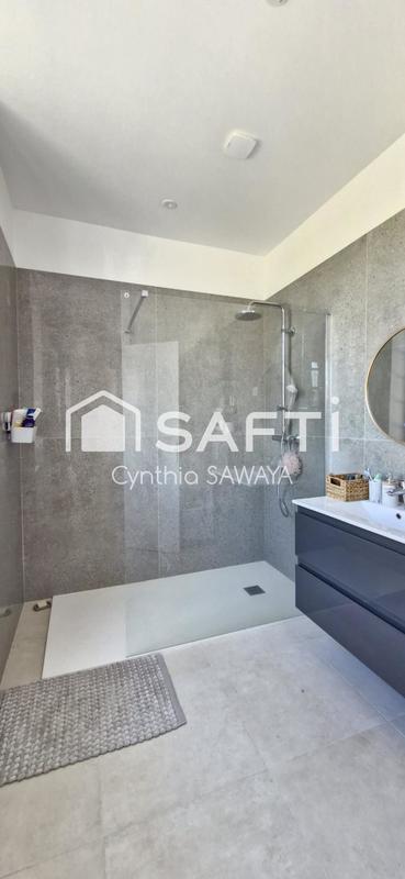 Maison - 241 m² - 7 pièces