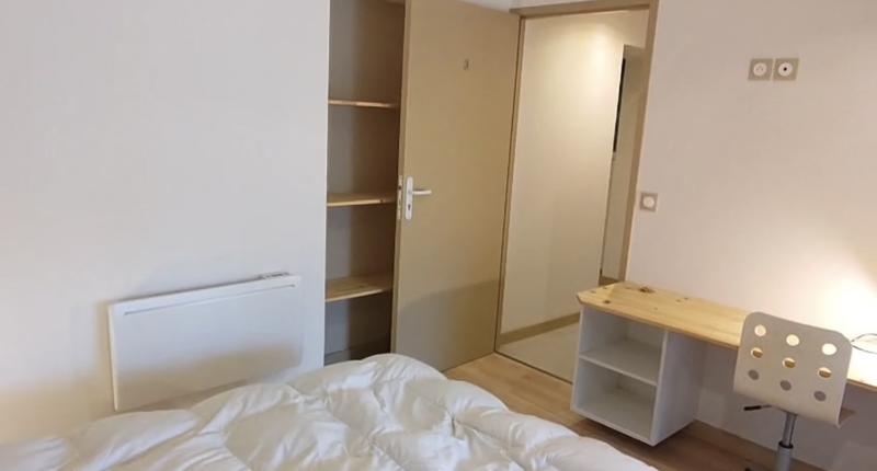 Chambre - 104 m² - 1 pièce