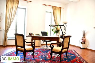 Maison - 364 m² - 12 pièces