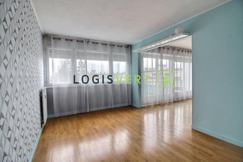 Appartement - 90 m² - 5 pièces
