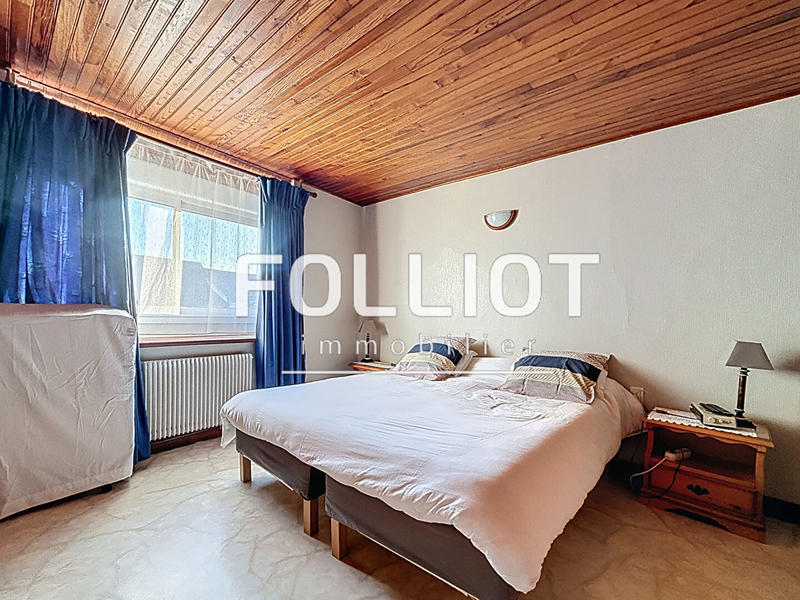 Maison - 180 m² - 8 pièces