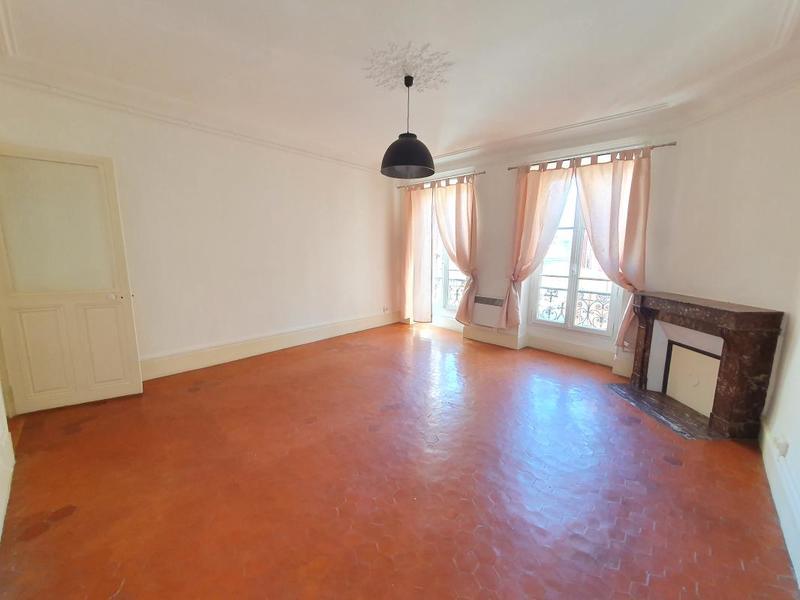 Appartement - 97 m² - 3 pièces