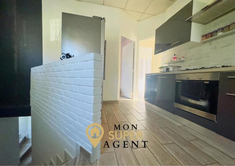 Bureau - 102 m² - 6 pièces