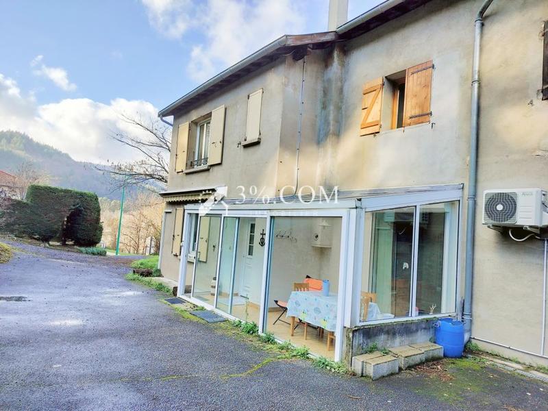 Maison de village - 105 m² - 4 pièces