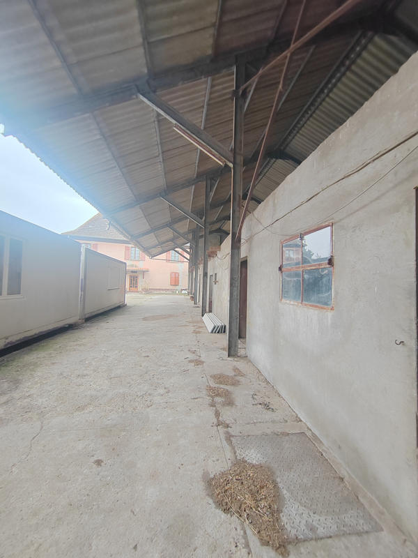 Propriété - 232 m² - 11 pièces