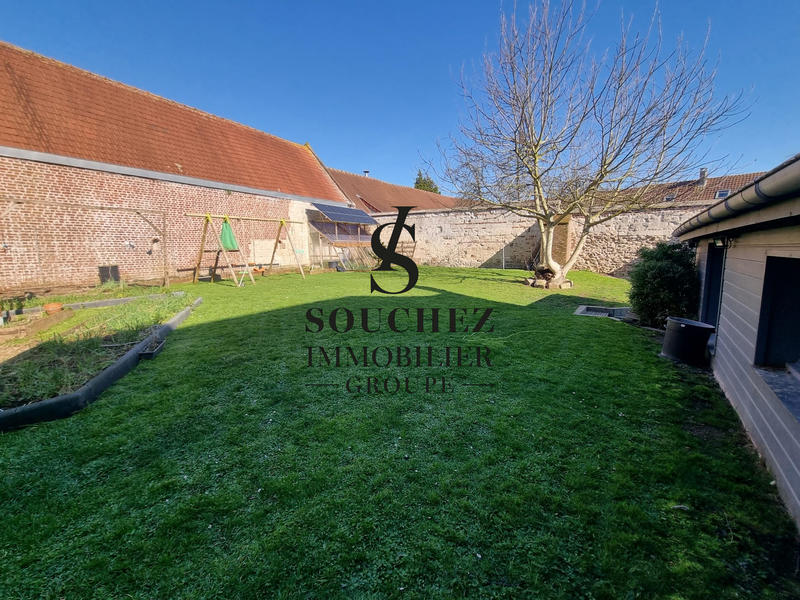 Maison - 250 m² - 8 pièces