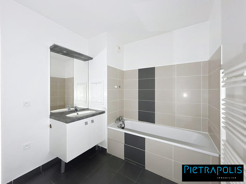 Appartement - 59 m² - 3 pièces