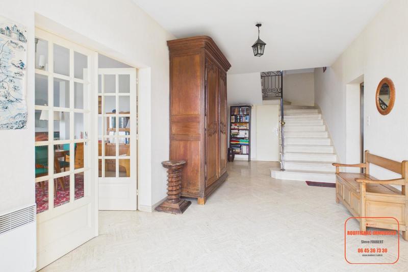 Maison - 208 m² - 8 pièces