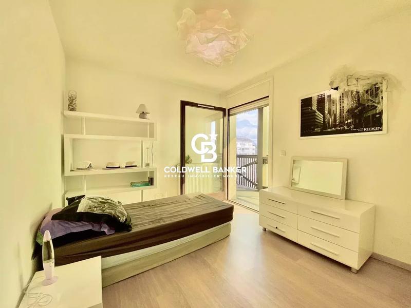 Appartement - 81 m² - 4 pièces