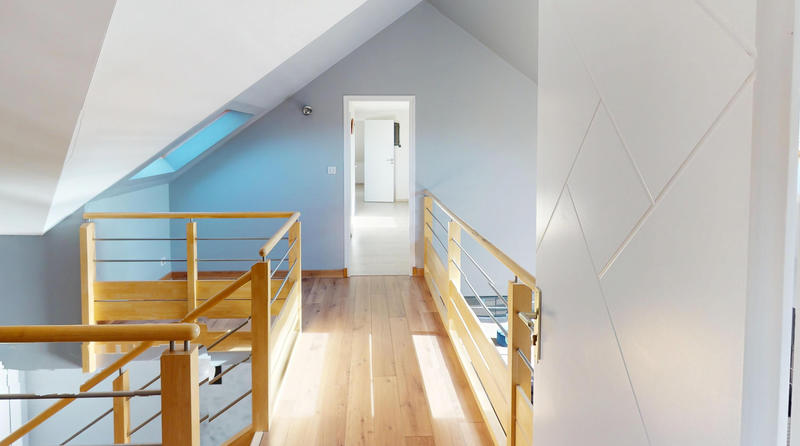 Maison - 166 m² - 7 pièces