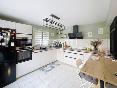 Maison - 127 m² - 6 pièces