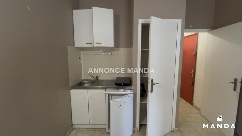 Studio - 24 m² - 1 pièce