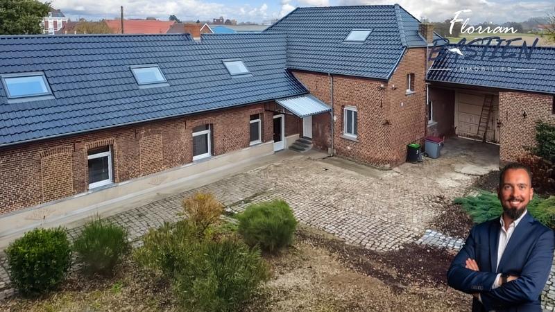 Corps de ferme - 234 m² - 8 pièces