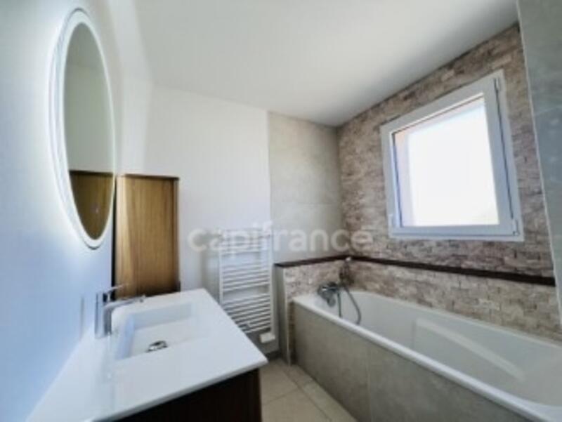 Maison - 117 m² - 6 pièces