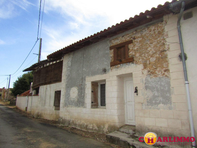 Maison traditionnelle - 82 m² - 3 pièces