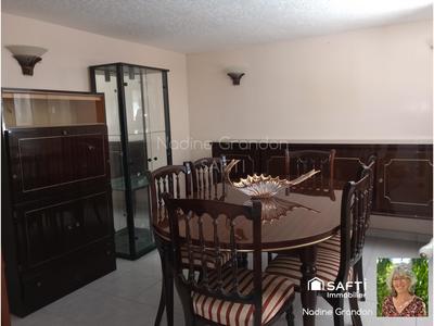 Maison - 96 m² - 5 pièces