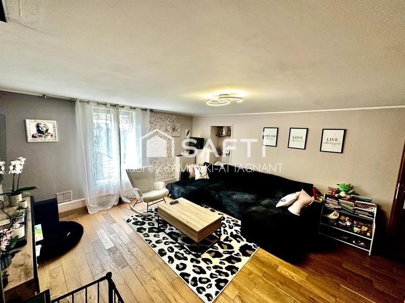 Maison - 94 m² - 5 pièces