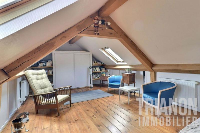 Demeure - 301 m² - 11 pièces