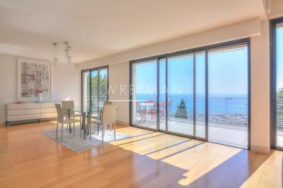 Villa - 208 m² - 6 pièces