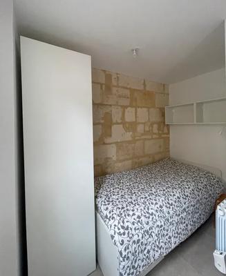 Studio - 10 m² - 1 pièce