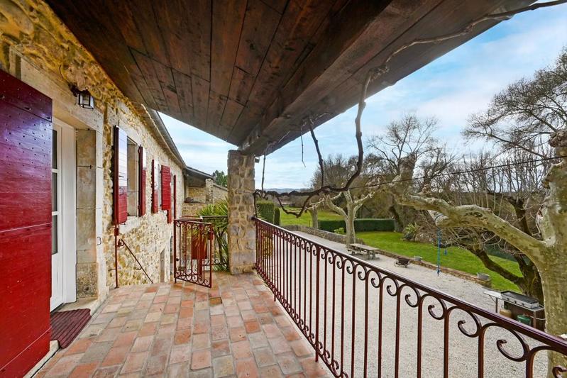 Mas - 339 m² - 12 pièces