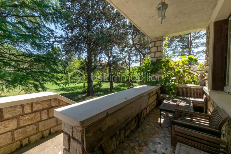 Maison bourgeoise - 230 m² - 8 pièces