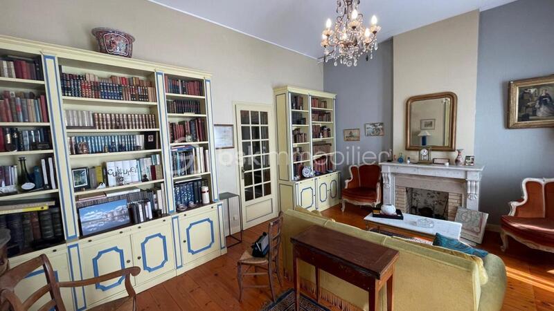 Maison de maîtres - 285 m² - 9 pièces