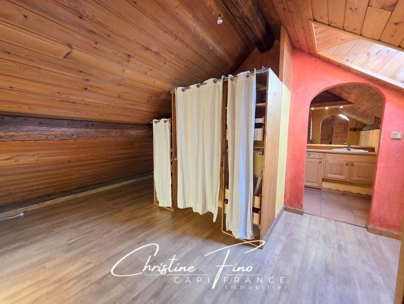 Appartement - 114 m² - 6 pièces